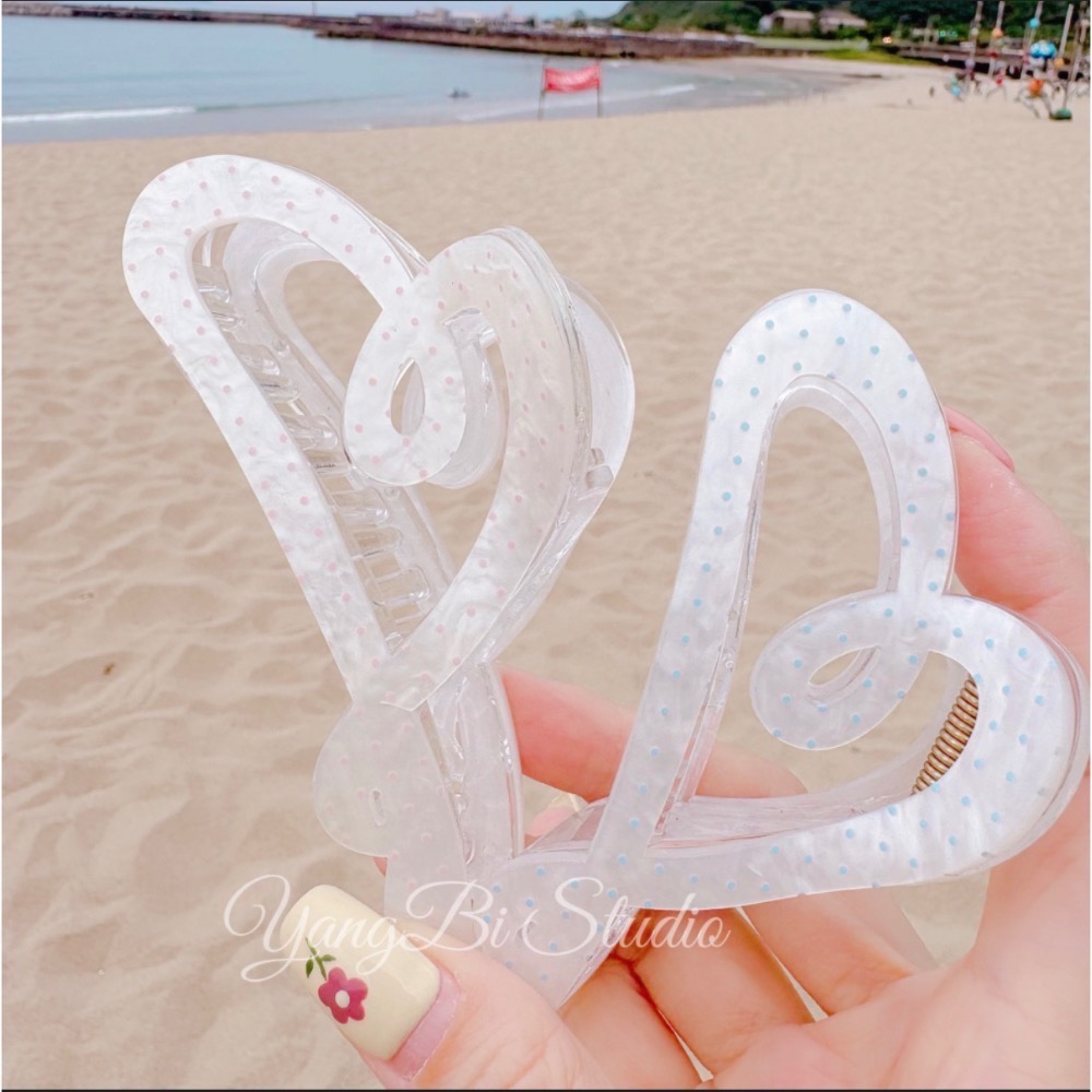 𝓨𝓪𝓷𝓰𝓑𝓲🕊️正韓🇰🇷人魚姬色浮光系列愛心鯊魚夾 V516-細節圖5