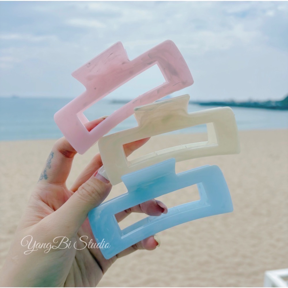 𝓨𝓪𝓷𝓰𝓑𝓲🕊️正韓🇰🇷雲彩渲染方型大鯊魚夾 V519-細節圖3