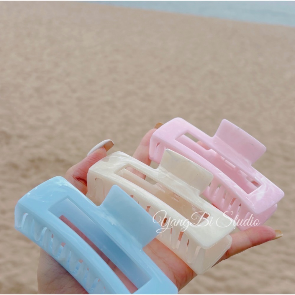 𝓨𝓪𝓷𝓰𝓑𝓲🕊️正韓🇰🇷雲彩渲染方型大鯊魚夾 V519-細節圖7