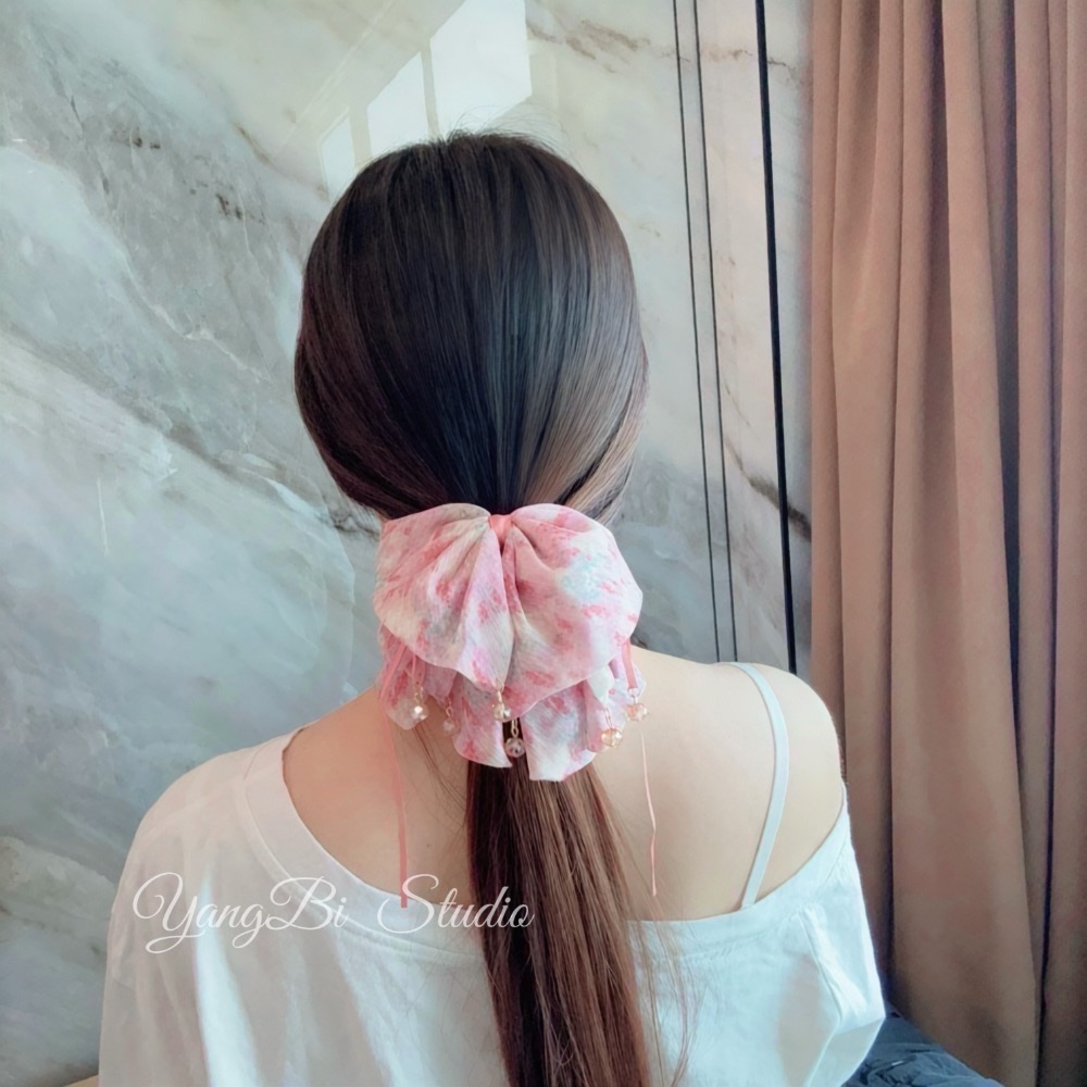 𝓨𝓪𝓷𝓰𝓑𝓲🕊️正韓質感超好🇰🇷隨便夾都超好看 油畫碎花珠光布料吊墜蝴蝶結馬尾夾 V525-細節圖3