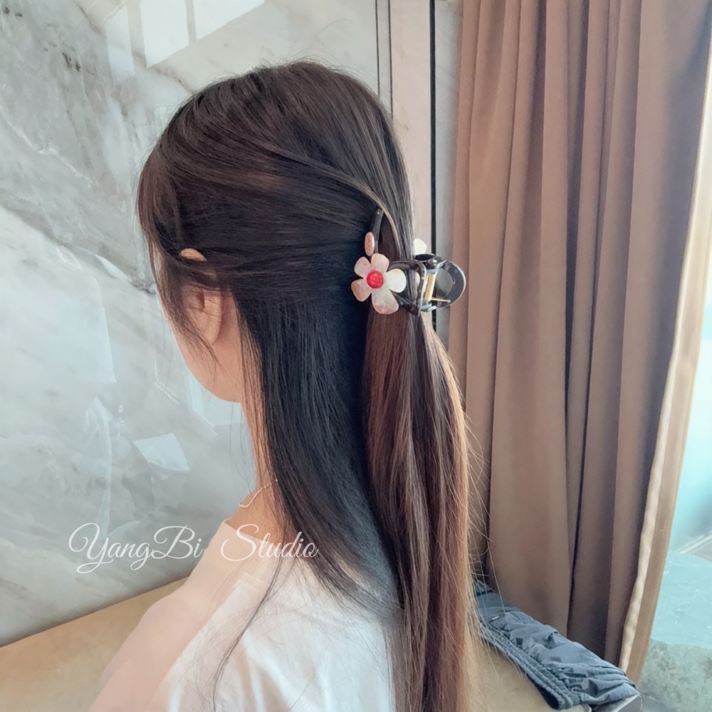 𝓨𝓪𝓷𝓰𝓑𝓲🕊️正韓🇰🇷醋酸花朵質感鯊魚夾 V528-細節圖4
