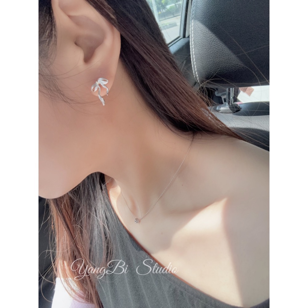 𝓨𝓪𝓷𝓰𝓑𝓲🕊️【芭蕾風蕾絲緞帶金邊蝴蝶結耳環】 Y980-細節圖4