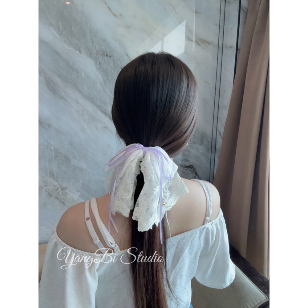 𝓨𝓪𝓷𝓰𝓑𝓲正韓質感超好🇰🇷馬尾夾界的天花板 韓國厚磅布料絕美蕾絲蝴蝶結串晶馬尾夾 V536-細節圖8