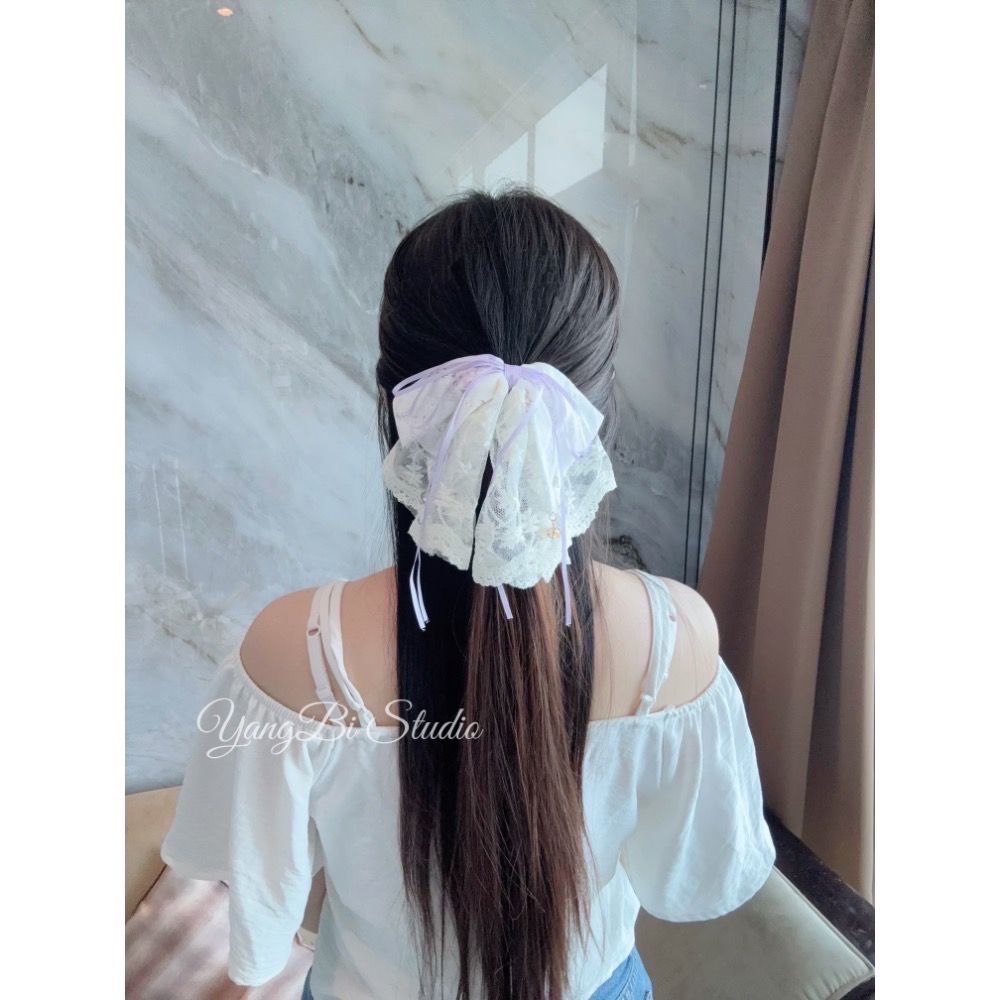 𝓨𝓪𝓷𝓰𝓑𝓲正韓質感超好🇰🇷馬尾夾界的天花板 韓國厚磅布料絕美蕾絲蝴蝶結串晶馬尾夾 V536-細節圖10
