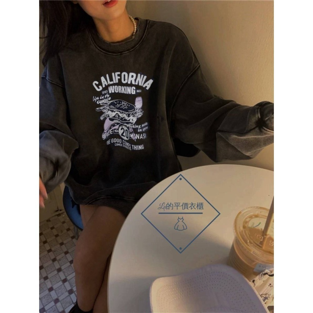 🌿Lu的平價衣櫃🌿現貨6325e✔️美式復古印圖質感水洗棉大學T#衛衣#百搭#減齡#大學T#美式#水洗-細節圖3