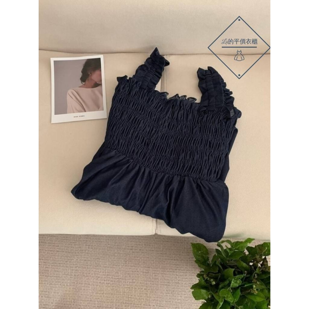 🌿Lu的平價衣櫃🌿現貨✔️韓系甜美皺摺設計牛仔吊帶褲軟牛仔連身褲#連身褲#吊帶褲#軟牛仔#木耳邊#甜美#收腰#顯瘦-細節圖5