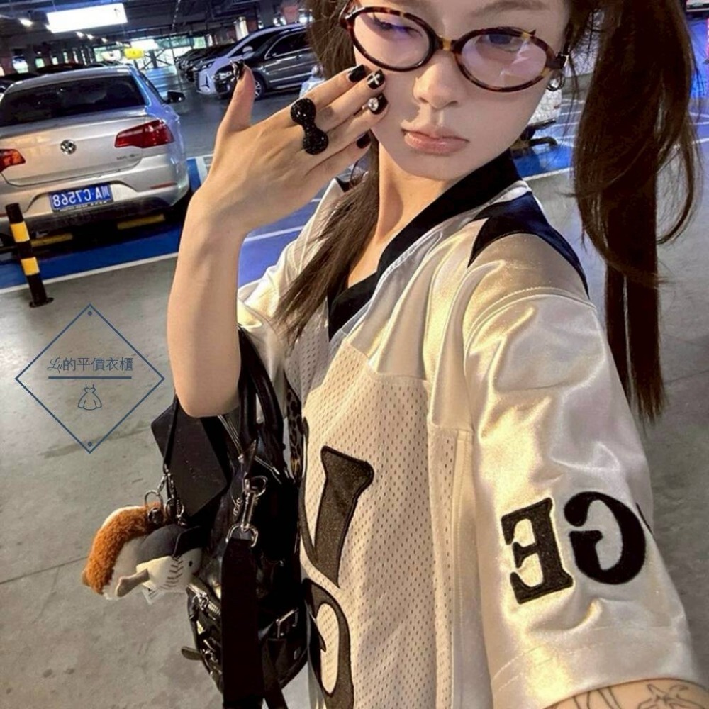 🌿Lu的平價衣櫃🌿🌸現貨W6014-24✔️WGWE家🇰🇷美式復古運動風豹紋愛心球衣#美式#球衣#復古#運動風-細節圖2