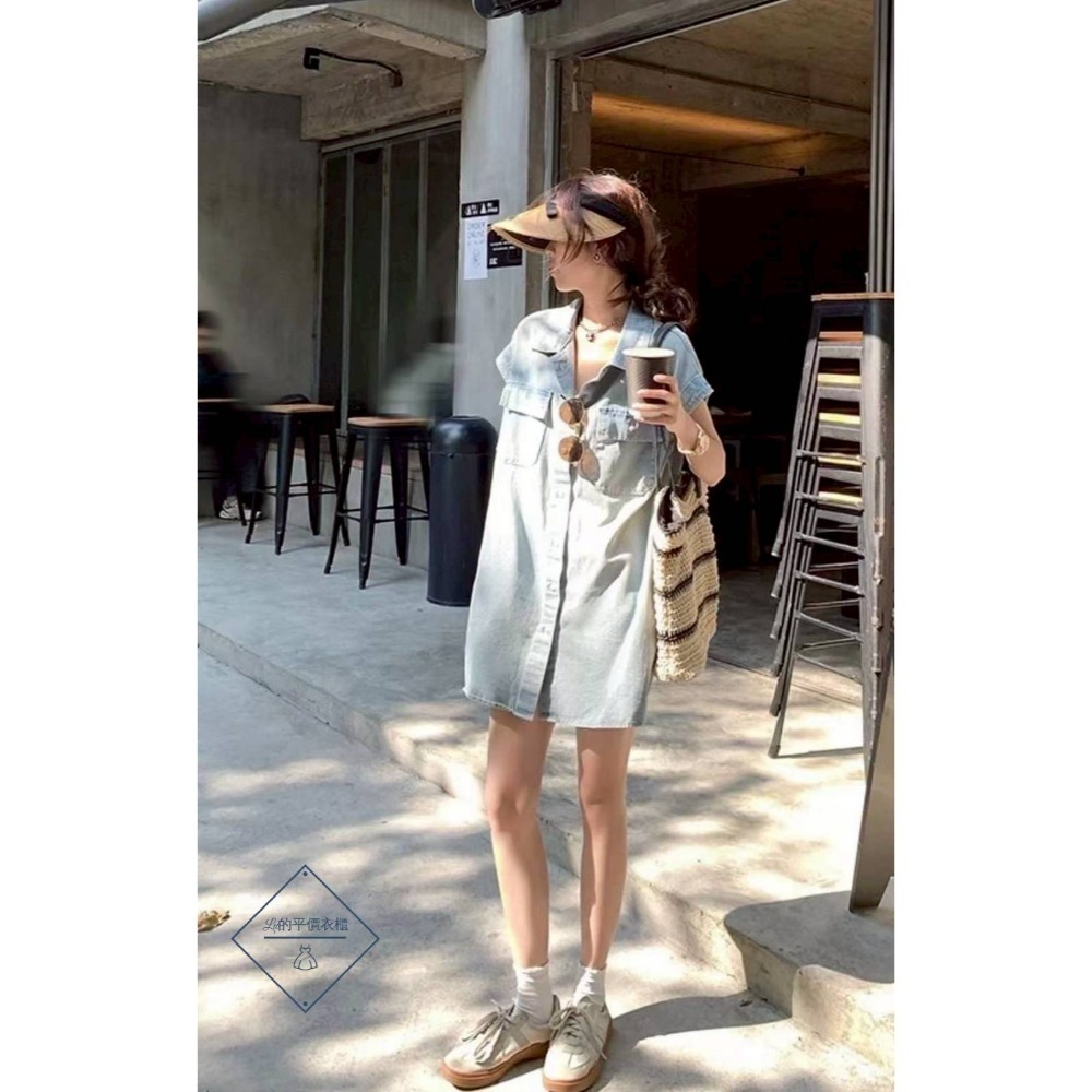 🌿Lu的平價衣櫃🌿🌸現貨A04-W01-1001-35✔️韓系復古率性翻領小飛袖洗水牛仔門釦洋裝（不含腰帶）-細節圖3