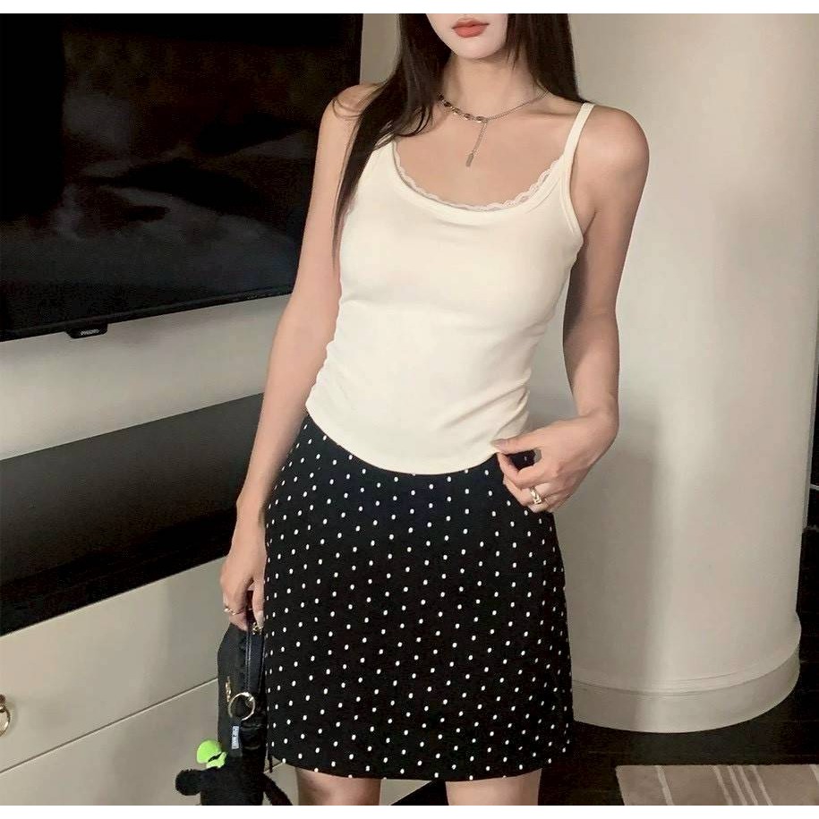 🌿Lu的平價衣櫃🌿🌸現貨8313Ae16✔️秋冬必備‼️微甜性感領蕾絲拼接珍珠絨罩杯背心#小可愛#蕾絲#一體成型-細節圖6