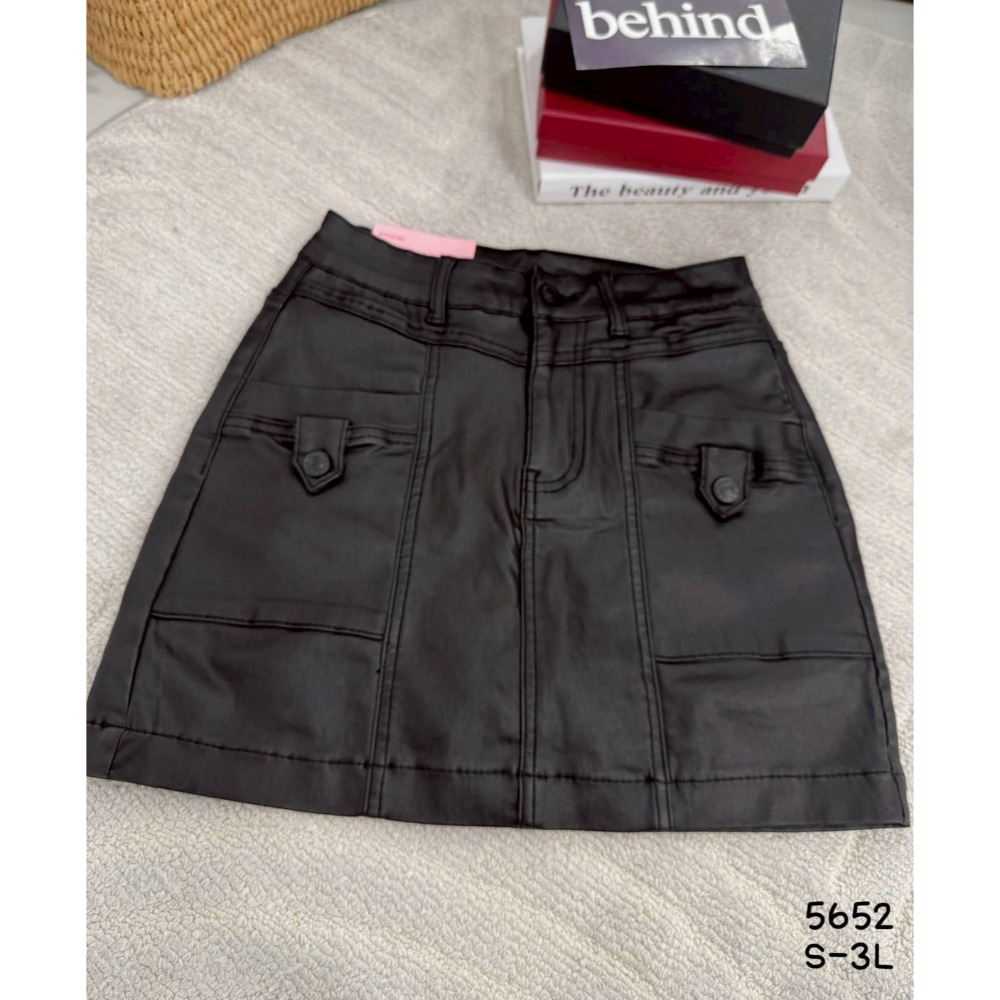 🌿Lu的平價衣櫃🌿🌸現貨5652a25✔️韓版謬系工裝風彈力皮裙#短裙#美式#個性#率性#百搭#皮裙#皮革#性感-細節圖6