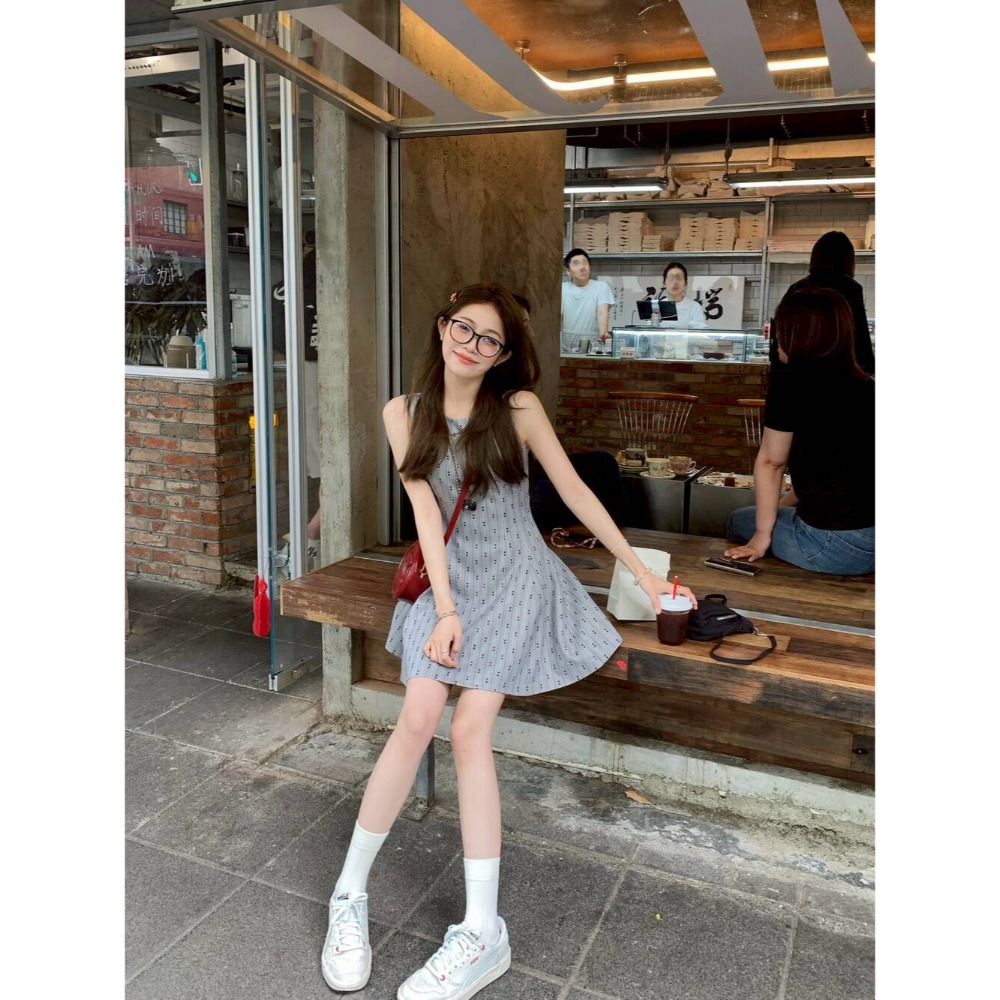 🌿Lu的平價衣櫃🌿🌸現貨3351-38✔️韓系質感家🇰🇷法式氣質小桃心♠A字背心洋#洋裝#短洋-細節圖6