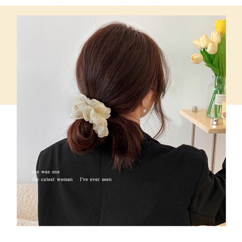 【老闆的娘】高雄現貨 隔日出 芭蕾風奶油緞面大腸圈 法式超仙褶皺泡泡紗大腸圈 泡芙布藝大腸圈 包頭 女生馬尾髮圈 髮飾-細節圖7