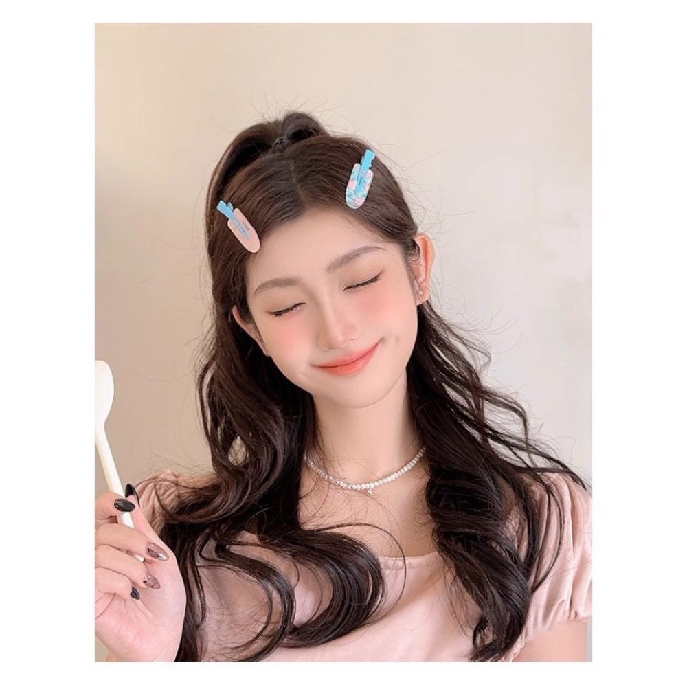 【老闆的娘】高雄現貨 夏日可愛水果氣泡無痕髮夾 造型瀏海夾 格紋 洗臉夾 碎髮夾 塗鴉壓克力鴨嘴夾 化妝夾 髮飾-細節圖8