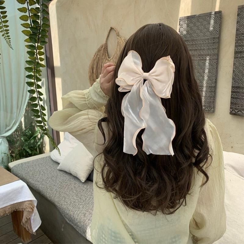 【老闆的娘】高雄現貨 隔日出 韓版超仙人魚姬雪紡超大蝴蝶結彈簧夾 雪白氣質飄帶頭頂夾 頭飾 亮面紡紗 甜美可愛 髮飾-細節圖5
