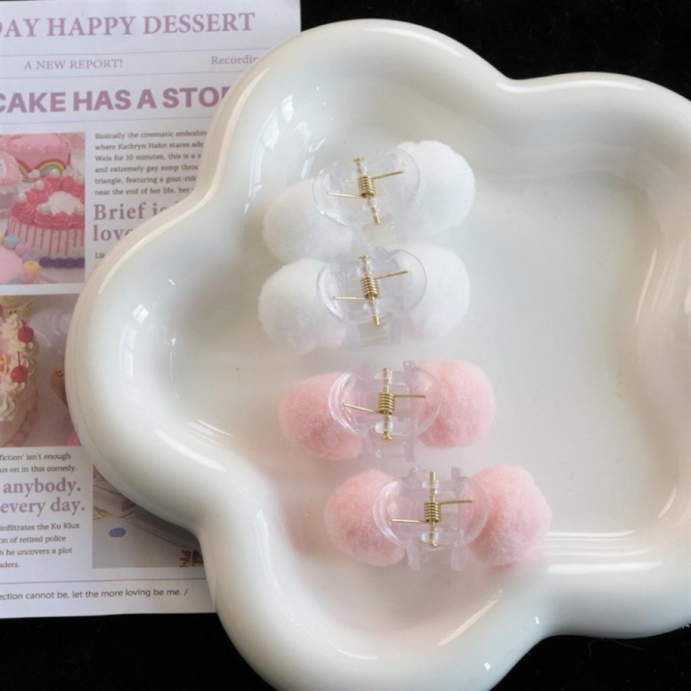 【老闆的娘】高雄現貨 韓版可愛毛絨球小抓夾｜暖綿綿感瀏海夾 兒童髮夾 公主頭夾 瀏海夾 女碎髮夾 頭頂夾 髮飾-細節圖9