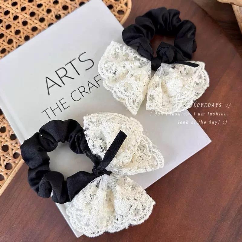 【老闆的娘】高雄現貨 隔日出 小眾蕾絲褶皺大腸髮圈 氣質甜美大腸髮圈 女生髮圈 綁馬尾 橡皮筋 包頭 髮繩 頭飾 髮飾-細節圖3