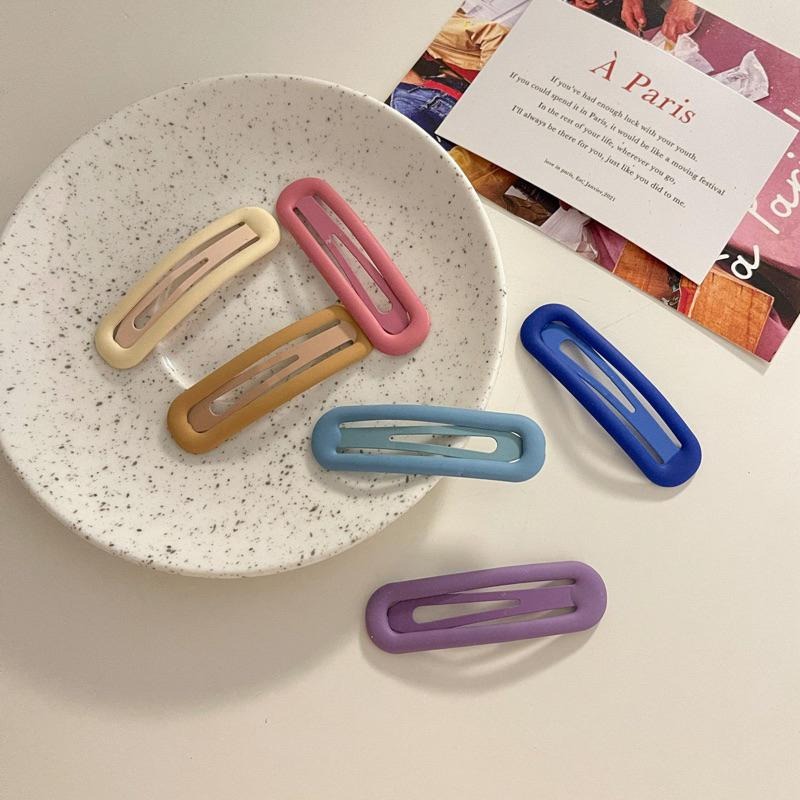 【老闆的娘】高雄現貨 隔日出 韓版啞光磨砂橢圓BB髮夾 彩色鏤空造型夾 側邊夾 女瀏海夾 碎髮夾 髮飾小物-細節圖9