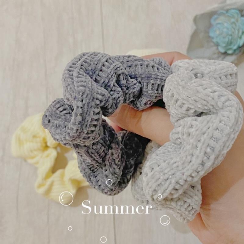 【老闆的娘】高雄現貨 不易滑落 韓版氣質百搭溫柔針織彈力大腸圈 毛呢燈芯絨大腸圈 扎頭髮 包頭 女馬尾髮束 髮飾-細節圖4