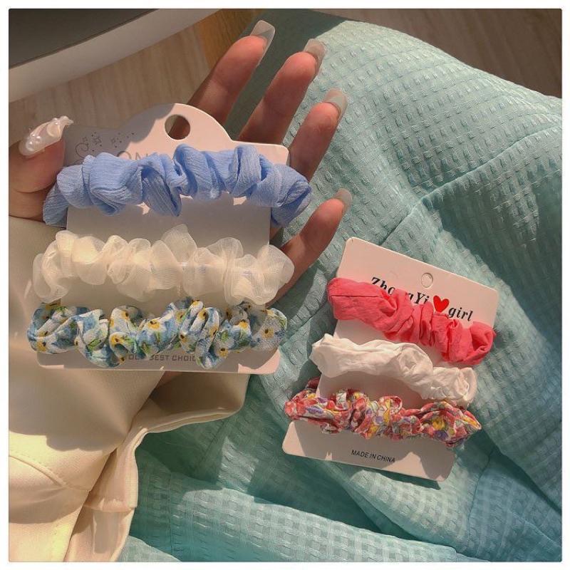 【老闆的娘】高雄現貨 隔日出 法式甜美小碎花雪紡褶皺大腸圈三件組 韓版簡約夏日百搭髮圈 包頭造型圈 綁馬尾 髮飾-細節圖8