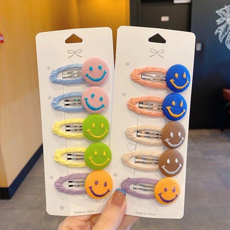 【老闆的娘】高雄現貨 隔日出 兩入裝 可愛刺繡笑臉布藝包邊髮夾 不傷髮 瀏海夾 兒童BB髮夾 彩色微笑 碎髮夾 髮飾-細節圖7