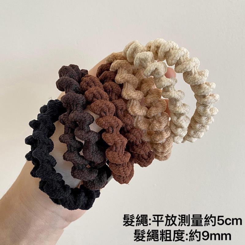【老闆的娘】台灣現貨🌟韓版高馬尾素色螺旋高彈力髮繩 不易鬆 綁超緊 奶茶色麻花髮圈 黑色彈力髮圈 紮高馬尾髮繩 髮飾-細節圖4