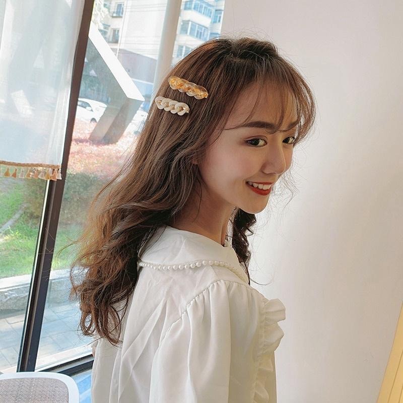 【老闆的娘】高雄現貨 隔日出 兩入組 韓版氣質百搭琥珀鏈條珍珠鴨嘴夾 大理石紋髮夾 瀏海夾 一字夾 側邊夾 碎髮夾 髮飾-細節圖9