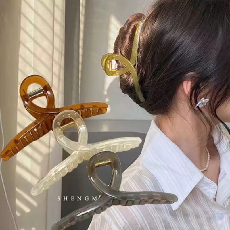 【老闆的娘】高雄現貨 加大鯊魚夾 韓版百搭裸色質感馬尾夾 鯊魚夾 後腦勺夾 髮夾 髮飾-細節圖3