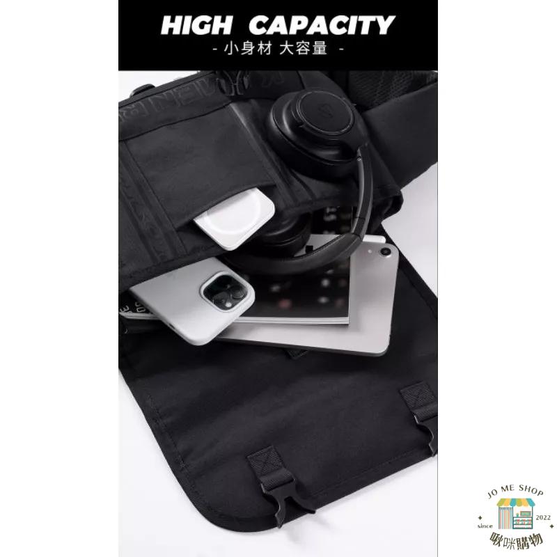 新品 現貨🏍官方授權正版 Kamen Rider 假面騎士 W 單肩包 假面騎士 雙騎印象 多層收納 斜背包 郵差包-細節圖5