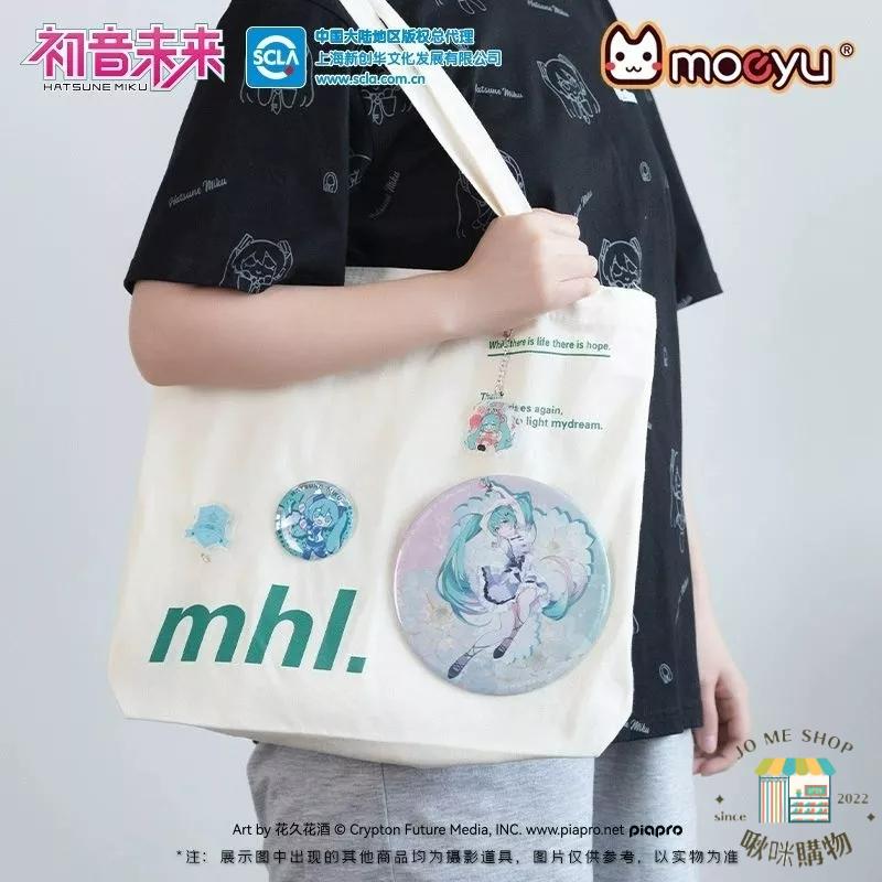 現貨 禮物 👘官方授權 正品 Hatsune Miku 初音未來 39花之語 大徽章 帶支架 立牌  掛包包 吧唧-細節圖2