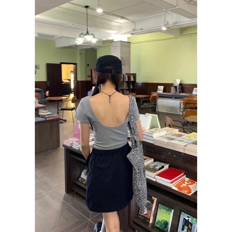 6月預購-韓國🇰🇷簡單的完美大U領露背T-細節圖4