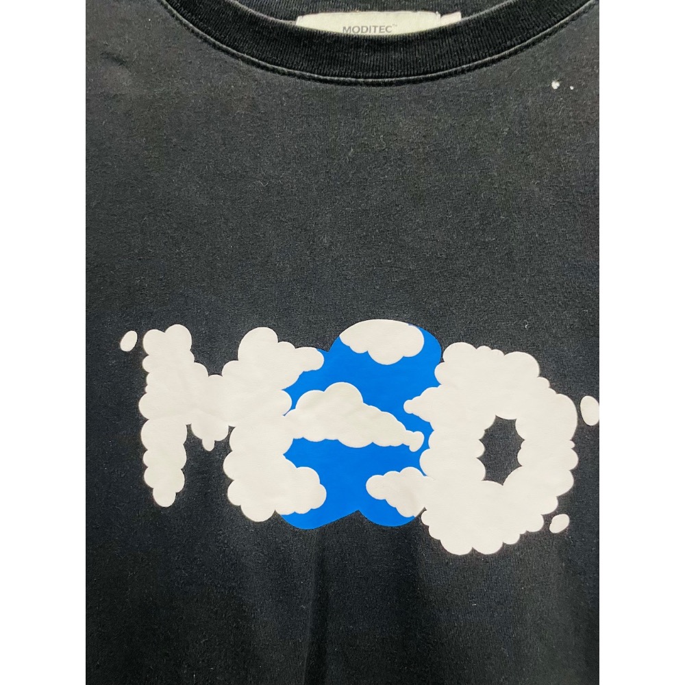 MODITEC 品牌經典雲朵圖黑色短袖T恤 二手-細節圖2