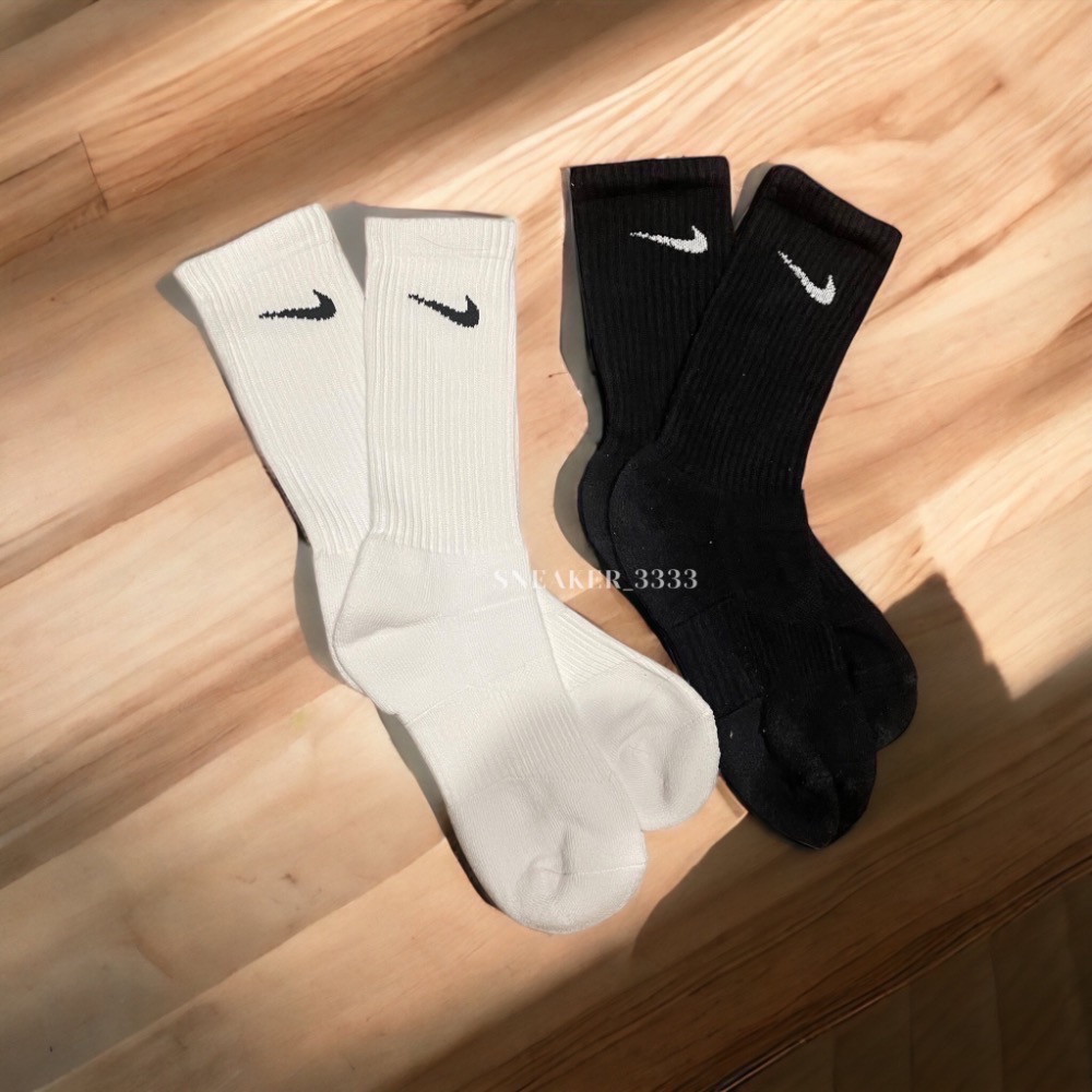 【現貨🔥｜三雙一組】NIKE 長襪 毛巾底 休閒襪 運動白襪 厚底款 中筒襪小腿襪 黑白男女（SX4700-001）-細節圖3