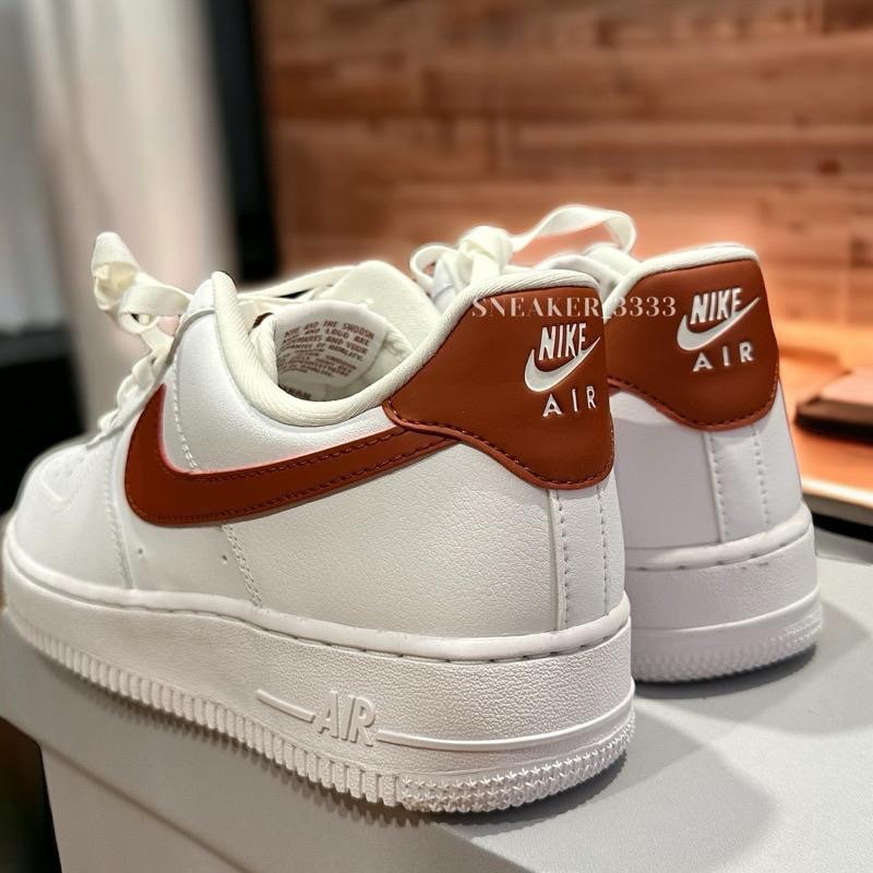 【現貨｜𝟐𝟒𝐡𝐫𝐬內寄出🔥】 NIKE AIR FORCE 1 紅白配色 休閒鞋 男女（DD8959-115）-細節圖3