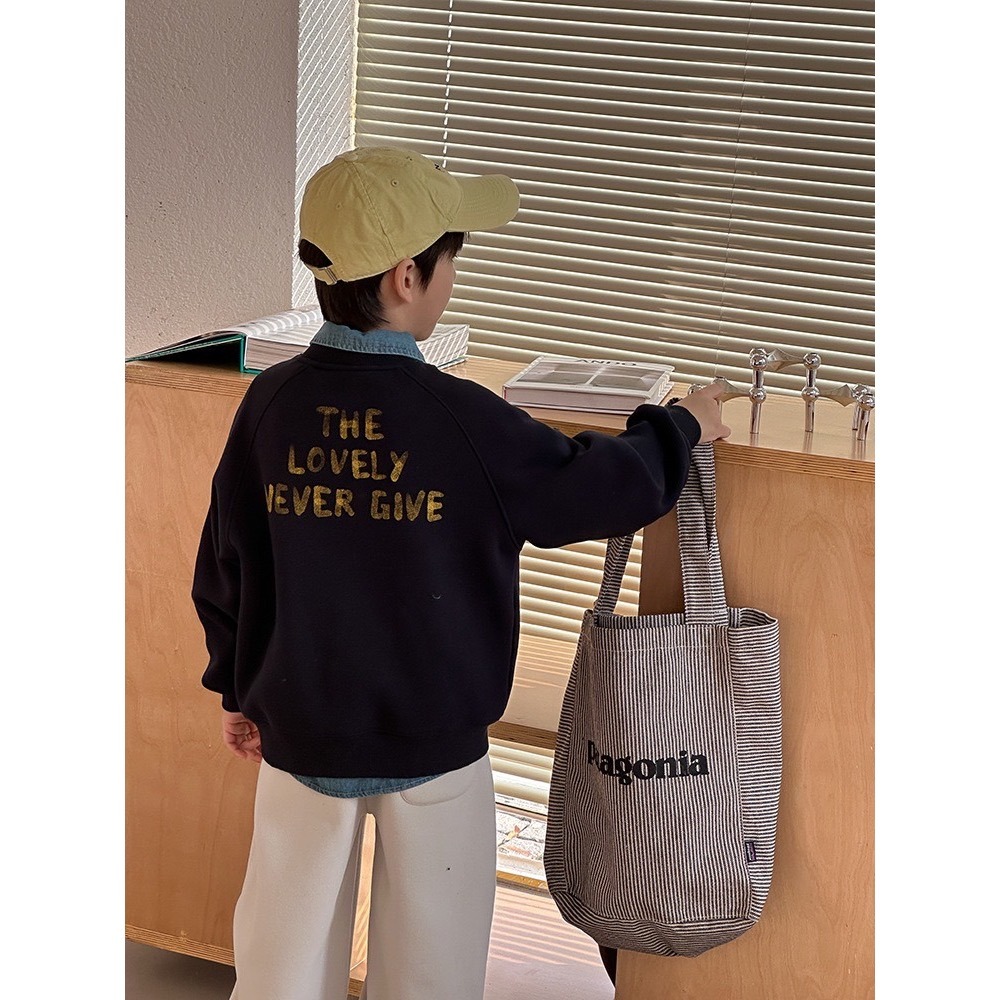 Ambb.kids 秋冬兒童可愛卡通奧粒絨字母衛衣-細節圖3