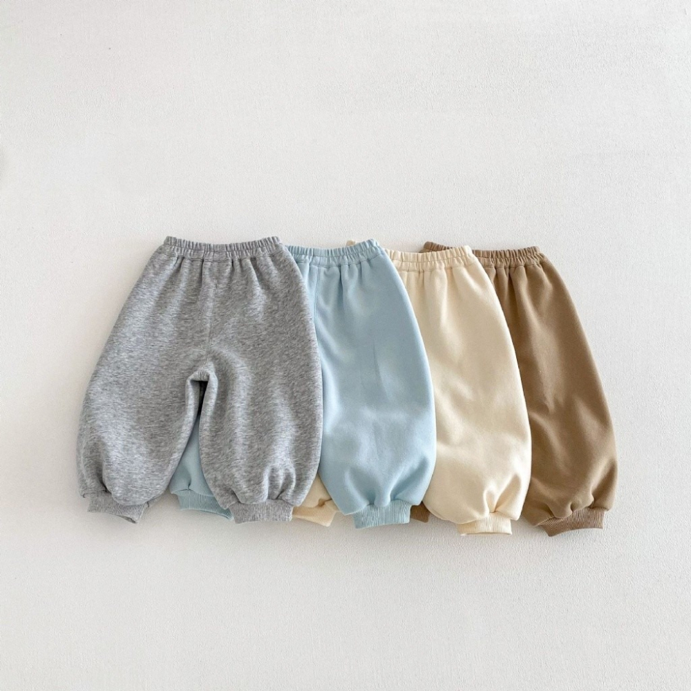 寶寶韓版貼標純色運動休閒褲-細節圖2