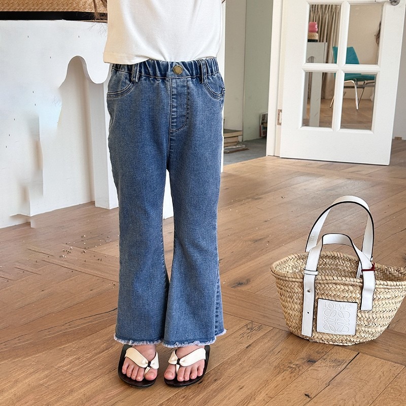 Ambb.kids 女童春季百搭毛鬚邊喇叭牛仔褲-細節圖2