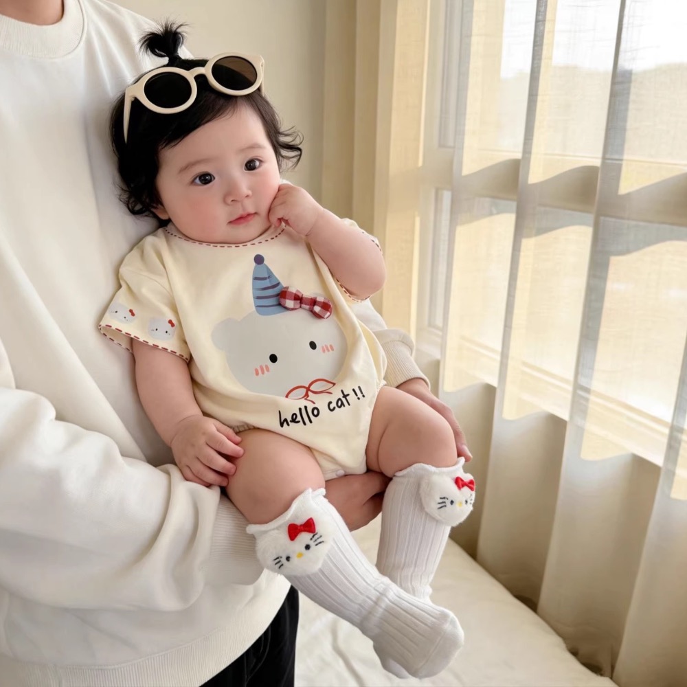寶寶夏季米色貓貓蝴蝶結短袖包屁衣(含襪子)-細節圖4
