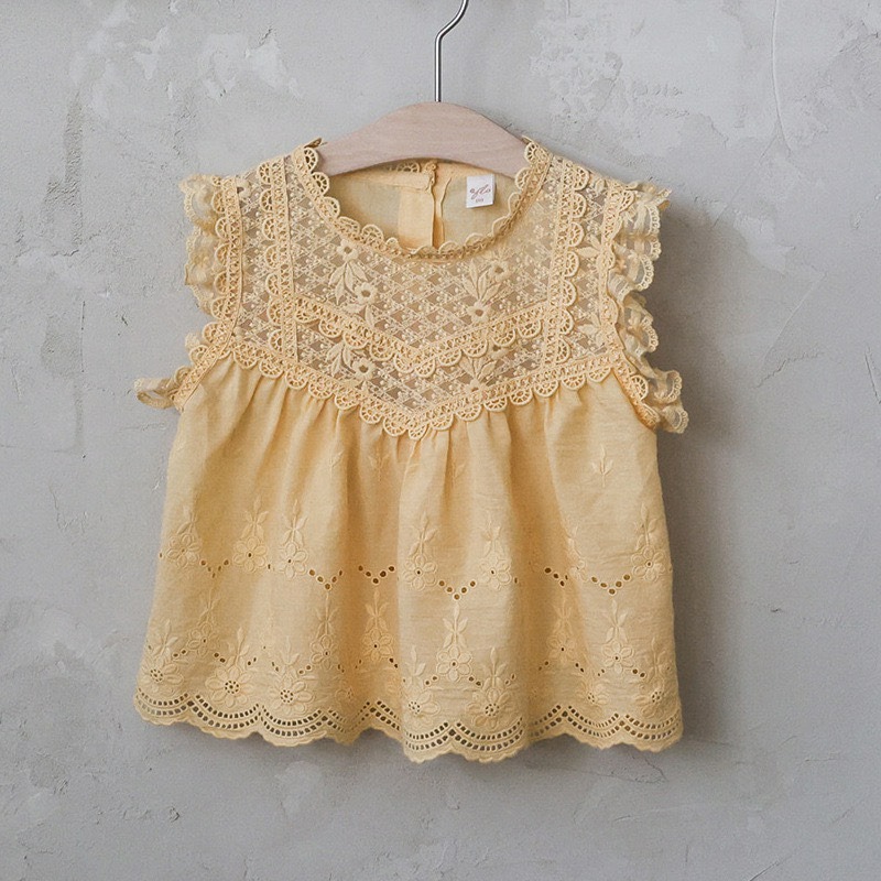 草莓珊 韓版女童刺繡簍空花邊無袖上衣-規格圖11