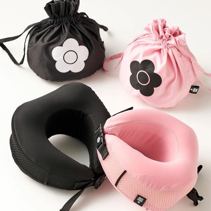 MARY QUANT 記憶綿頸枕 附抽繩袋(共2款)-細節圖9