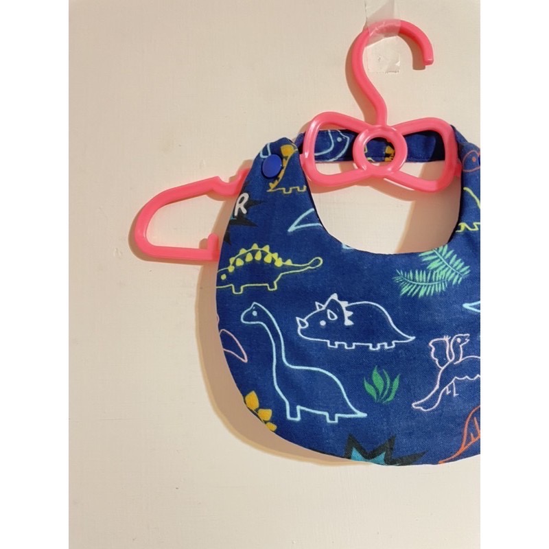 手作文青小恐龍圍兜兜-細節圖2