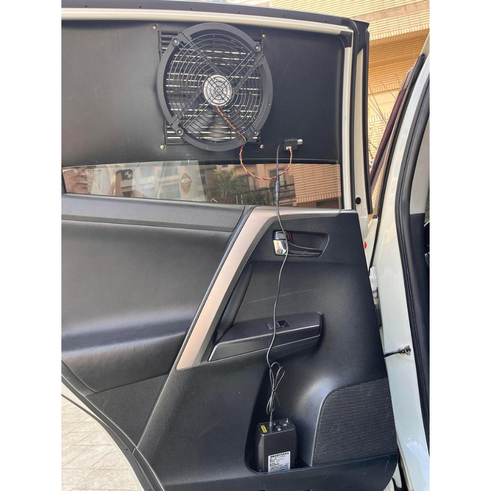 【LiCH】A049 25cm 12V無刷風扇+百葉窗+調速器+PP板 1500轉大風量超強製冷 排氣扇 循環扇車床必備-細節圖3