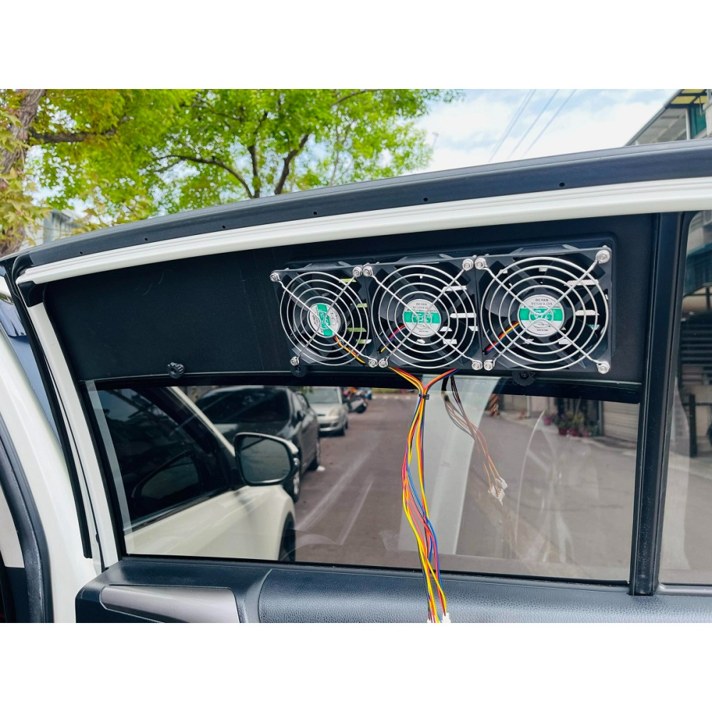 【LiCH】A181 輕巧化 折疊客製窗板+百葉+12V 9CM三排風裝置 車泊排風用 可依不同車款客製 免DIY裁切-細節圖2