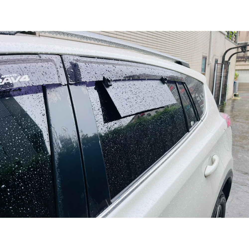 【LiCH】A202 晴雨窗伸延夾+PP窗板 車泊排風扇擋雨板 需簡單DIY裁切PP窗板 原晴雨窗隨夾即用 晴雨窗延伸用-細節圖2