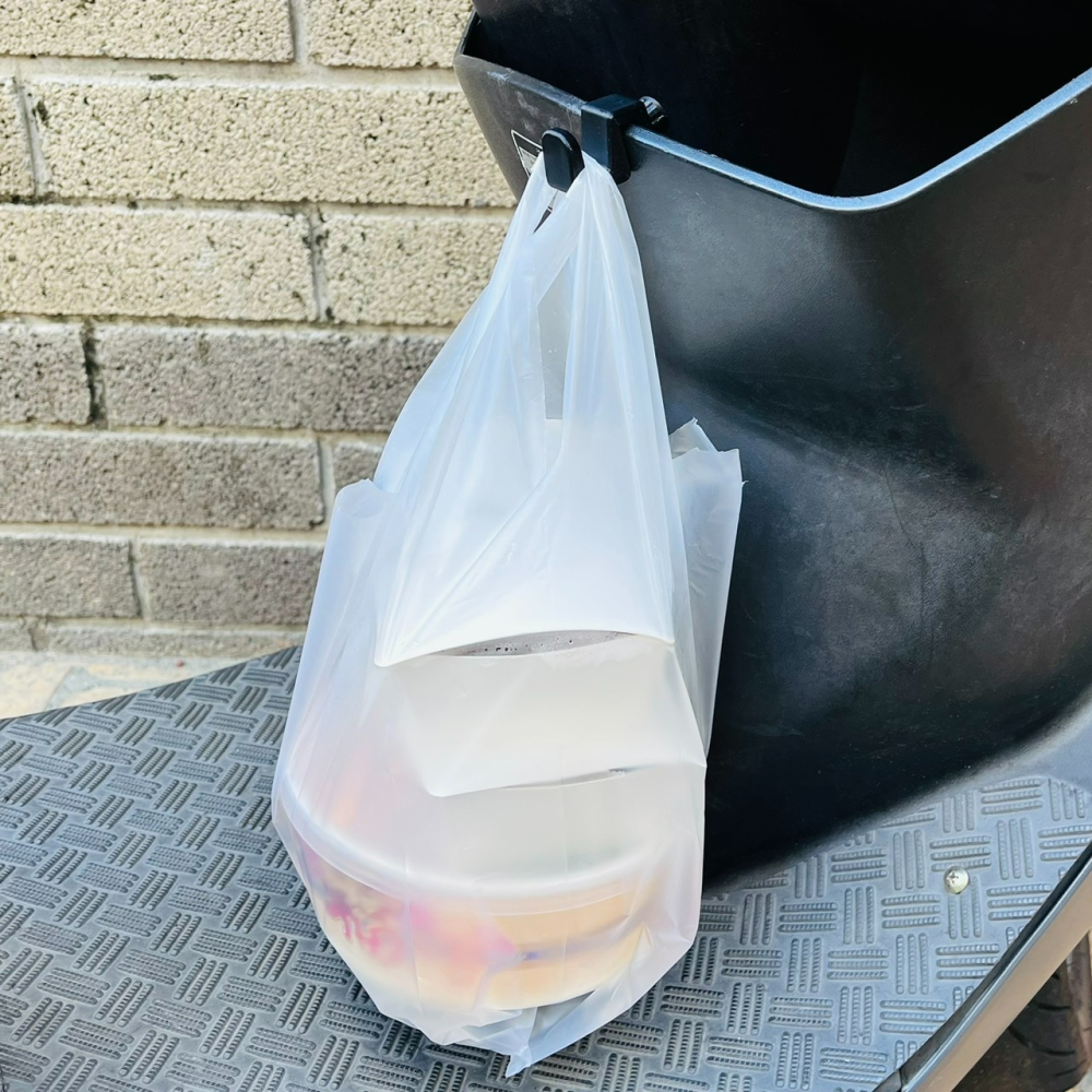 【LiCH】A212 摩托車前置物箱掛勾 手轉螺絲固定 可任意移動掛勾位置 安全帽、購物袋、便當盒、塑膠袋 掛勾、吊掛-細節圖5