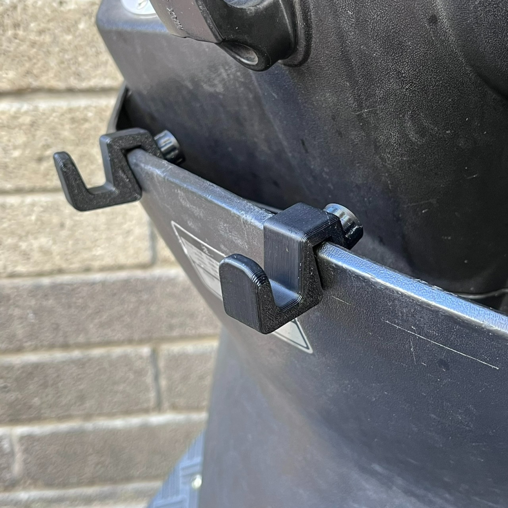 【LiCH】A212 摩托車前置物箱掛勾 手轉螺絲固定 可任意移動掛勾位置 安全帽、購物袋、便當盒、塑膠袋 掛勾、吊掛-細節圖7