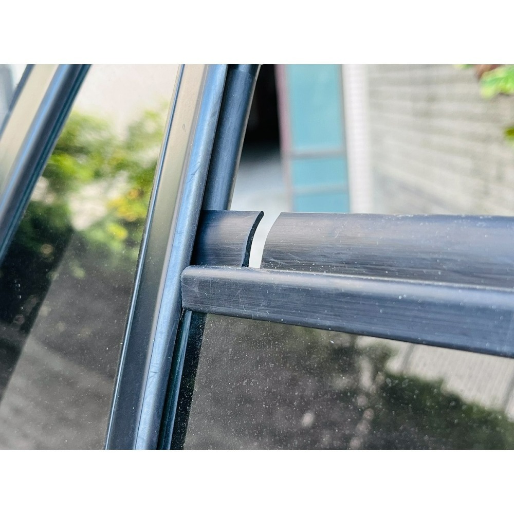 【LiCH】A215 車窗上緣防水條 車窗穿過電源線、動力線、電力線 防水、防蚊 營區車宿用電必備 移動冷氣供電-細節圖4