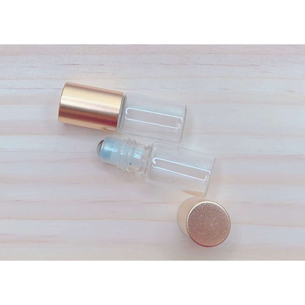 現貨 3ML 指緣油滾珠瓶 精油滾珠瓶 精油瓶 鋼珠瓶  金蓋  分裝瓶 香水瓶 按摩油瓶-細節圖2