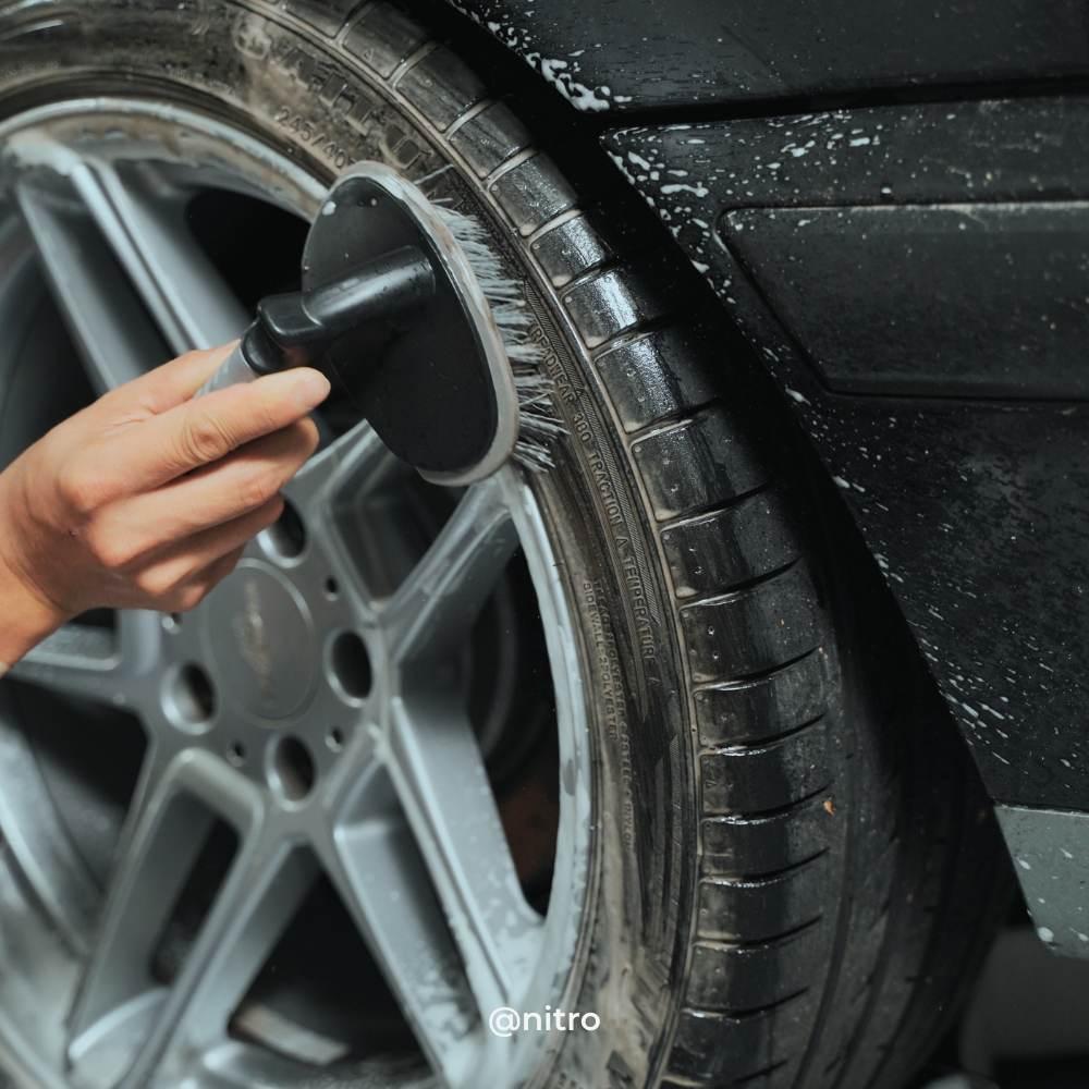 【現貨免運! Nitro 曬車少年 】包膠輪胎刷 輪胎刷 輪胎油  輪胎保養  洗車工具-細節圖2