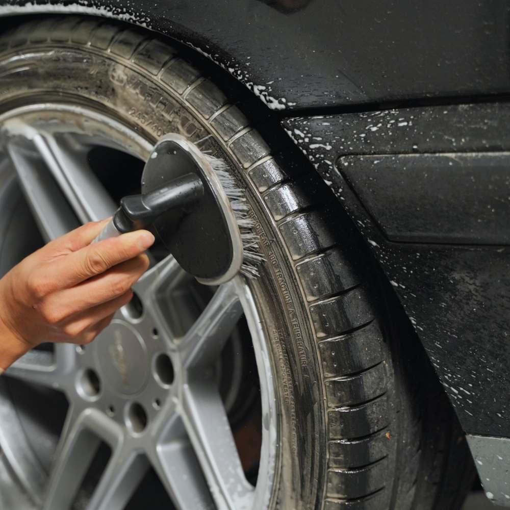 【快乾不油膩!】進擊#1 快乾輪胎鍍膜 贈海綿刷! 輪胎油/輪胎光澤劑/長效型/增亮/抗氧化/防水-細節圖6