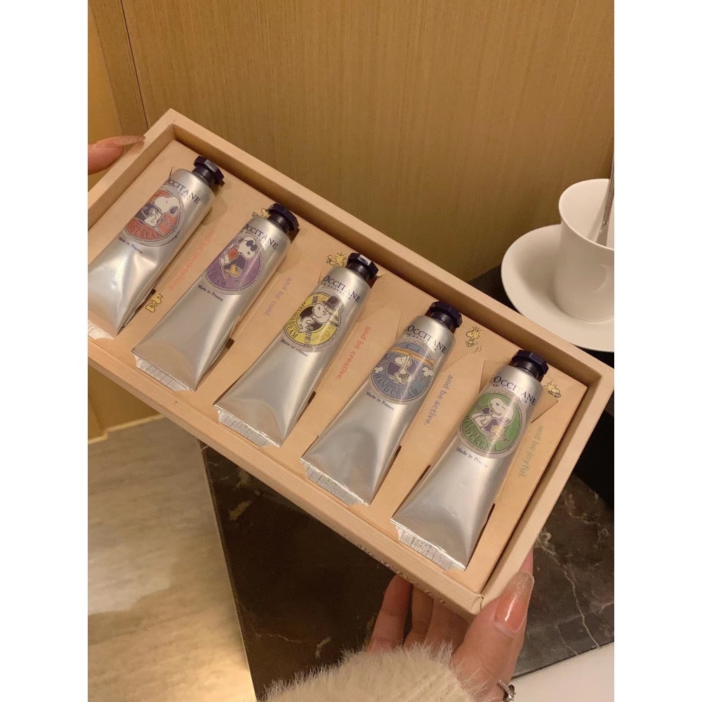 特價～Osd聯名史努比塗鴉護手霜五件套-細節圖2